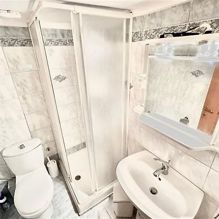 Stelios House 2 Bedrooms 5 Guests *